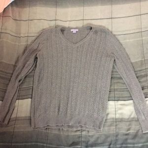 Gray long sleeve sweater